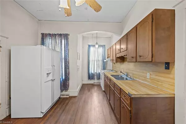 Eden, NC 27288,410 Hamilton ST