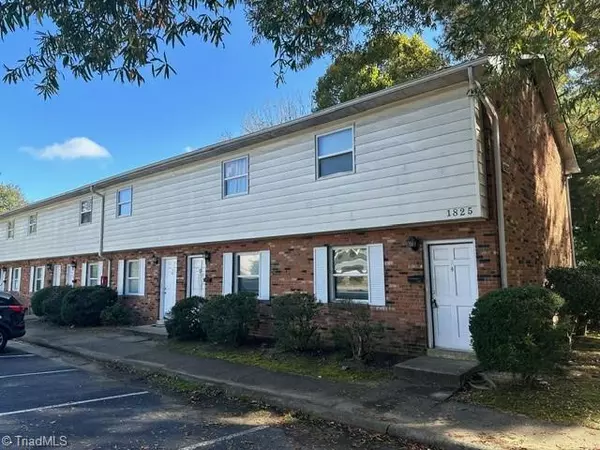 1825 Merritt DR #F, Greensboro, NC 27407