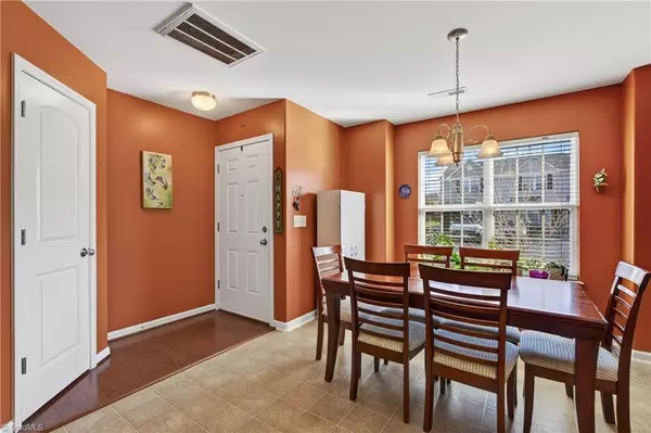 Kernersville, NC 27284,833 Federal Hall LN