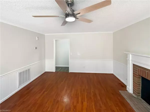 Burlington, NC 27215,2821 Edgewood AVE