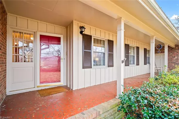 Burlington, NC 27215,3105 Maple AVE