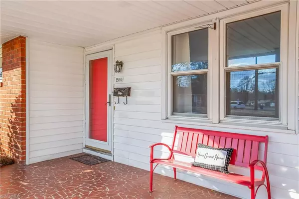 2801 Westridge RD, Winston-salem, NC 27103