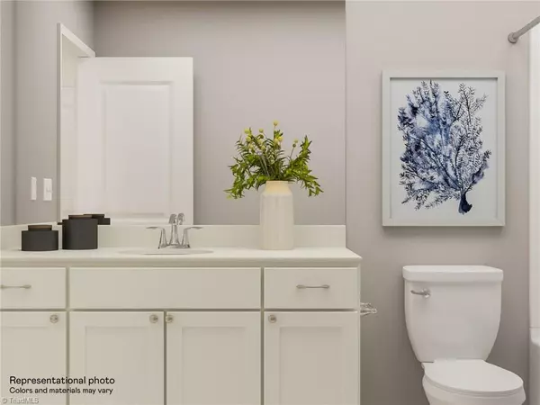 Winston-salem, NC 27104,5658 Hydrangea ST