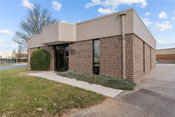 Greensboro, NC 27407,3709 Alliance DR #C-2