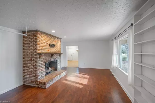 Thomasville, NC 27360,6922 Gra Lan DR