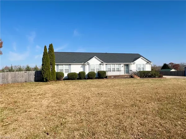 Stokesdale, NC 27357,131 Saddlebred LOOP