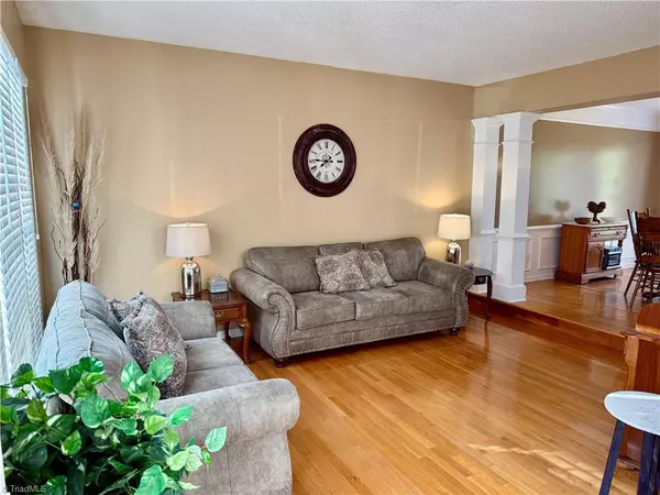 High Point, NC 27265,3713 Blairwood ST