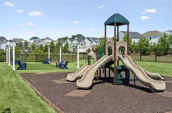 Winston-salem, NC 27106,4519 Hanes Lake DR