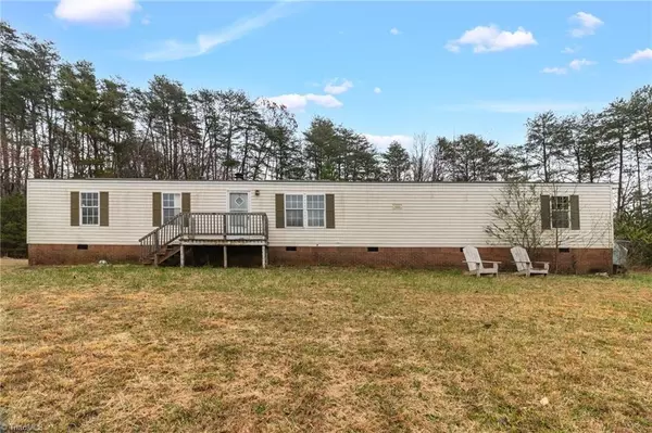 King, NC 27021,216 Star View DR