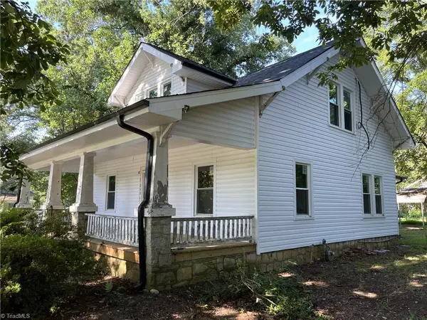 Greensboro, NC 27403,1418 Glenwood AVE