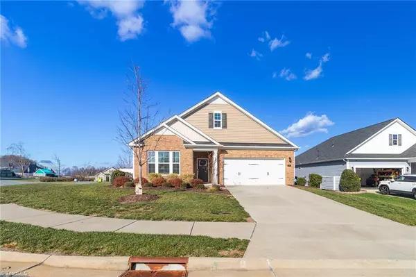 Clemmons, NC 27012,5333 Quartz AVE