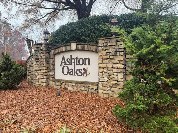 2305 Faircloth WAY, High Point, NC 27265