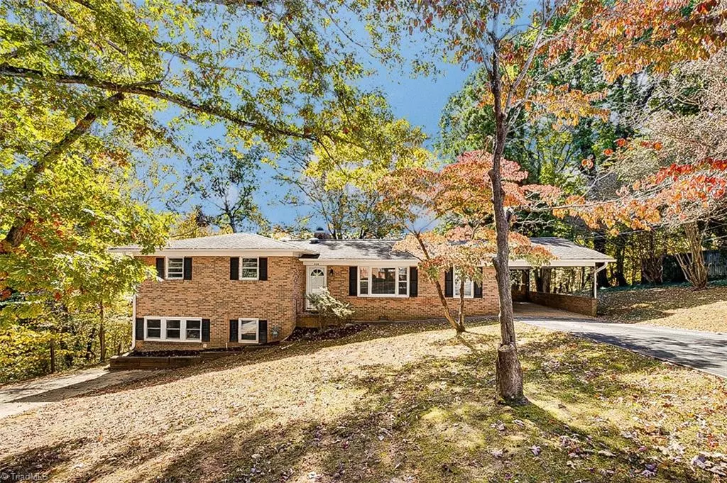 Asheboro, NC 27203,223 McLaurin DR