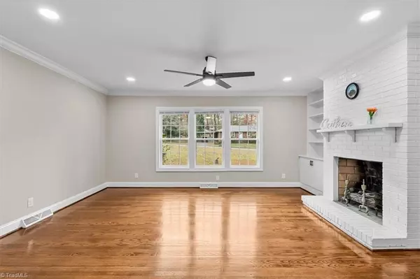 Greensboro, NC 27405,3555 Cherry LN