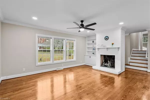 Greensboro, NC 27405,3555 Cherry LN