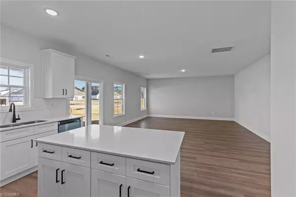 Randleman, NC 27317,407 Pinnacle DR