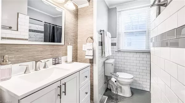 Greensboro, NC 27405,1306 Bogart ST