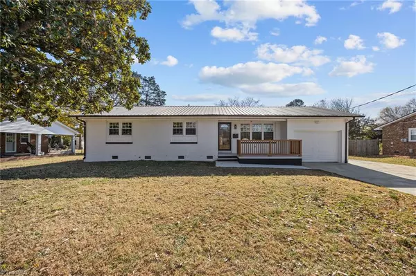 115 Eastway LN, Graham, NC 27253