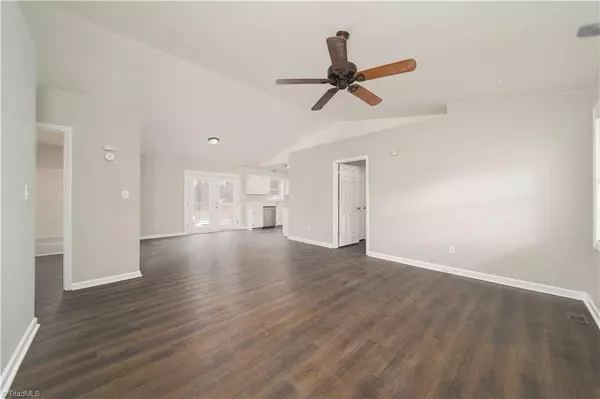 Thomasville, NC 27360,190 Rebecca DR