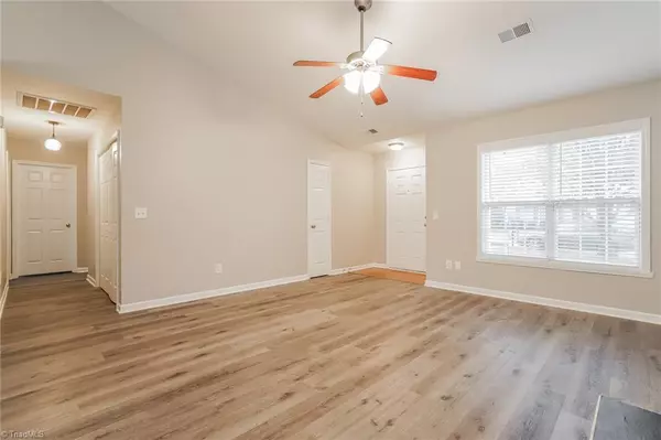 Greensboro, NC 27405,3915 Bluestem DR