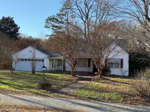 1798 S NC highway 801, Advance, NC 27006