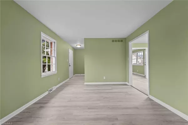 Greensboro, NC 27407,2403 Four Seasons BLVD