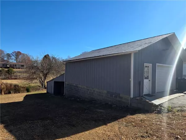 Eden, NC 27288,11829 Nc Highway 87