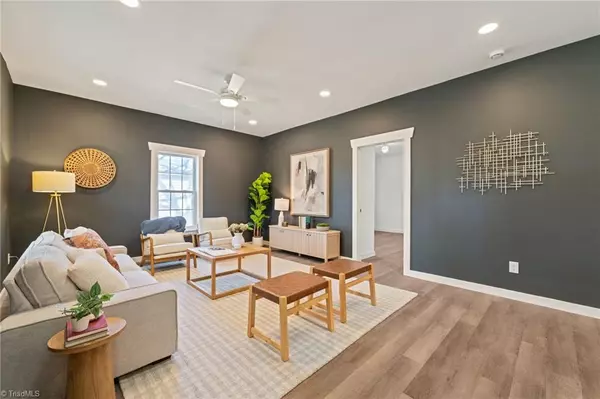 Burlington, NC 27217,207 W Holt ST