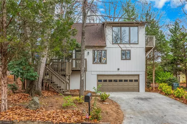 Winston-salem, NC 27103,2625 Merry Oaks TRL