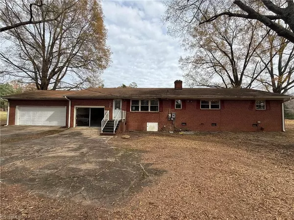 Reidsville, NC 27320,1206 US Highway 29 Bus