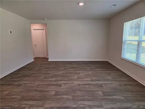 Mocksville, NC 27028,170 Chessie RD