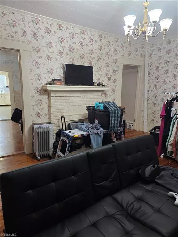 Lexington, NC 27292,324 Salem ST