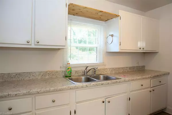 Greensboro, NC 27403,2214 Walker AVE