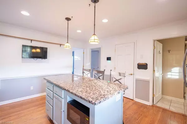 Kernersville, NC 27284,6017 Woods Edge LN