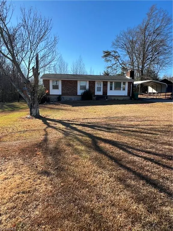 2052 Oregon Hill RD, Ruffin, NC 27326