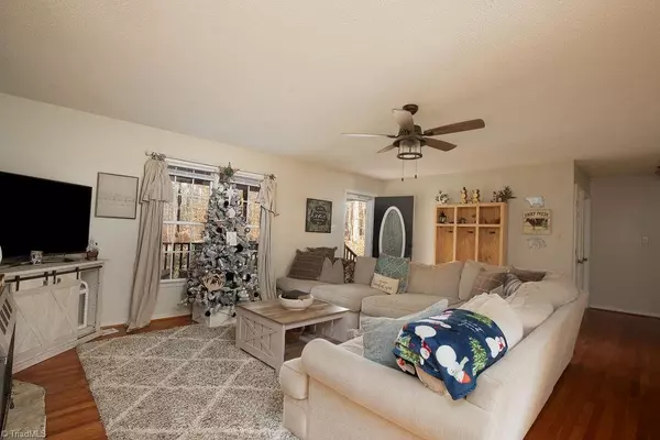 Asheboro, NC 27205,388 Back Creek RD