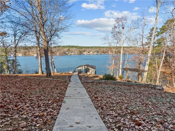 Mount Gilead, NC 27306,146 Fairfield RD