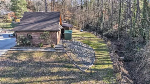 North Wilkesboro, NC 28659,172 Laurel Mountain RD