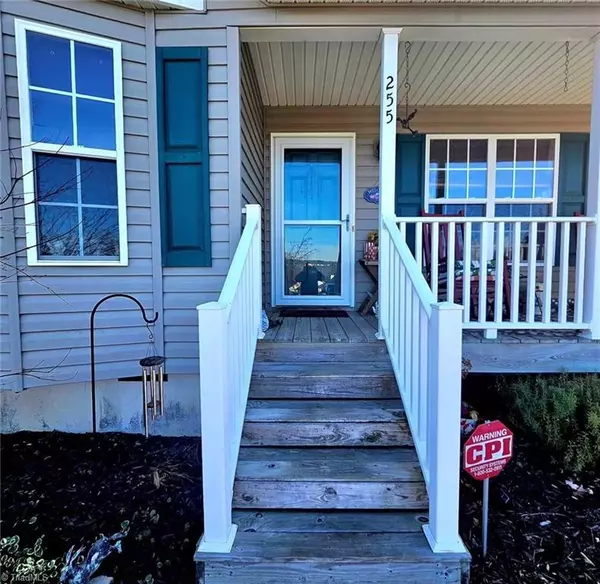 Winston-salem, NC 27127,255 Cloverfield CT