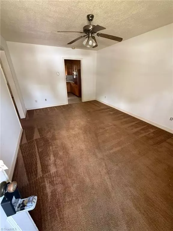 Thomasville, NC 27360,115 Forsyth ST