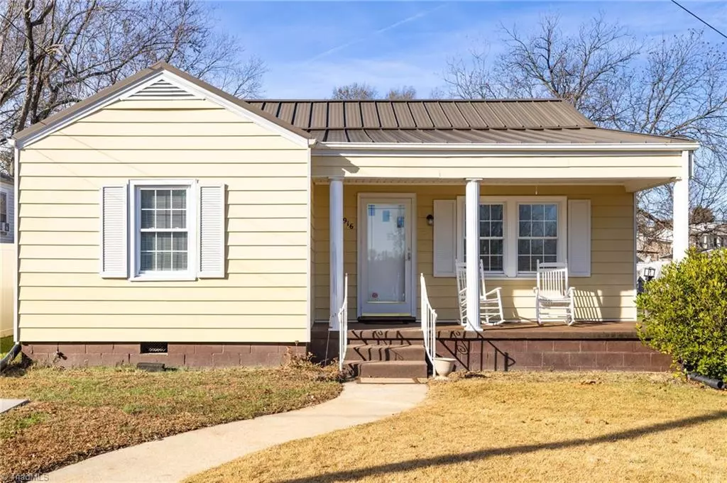 Reidsville, NC 27320,916 Forest ST