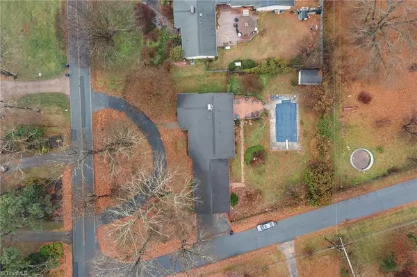 Burlington, NC 27215,2407 Saddle Club RD