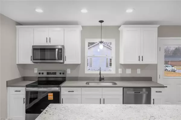 Reidsville, NC 27320,1107 Walnut ST