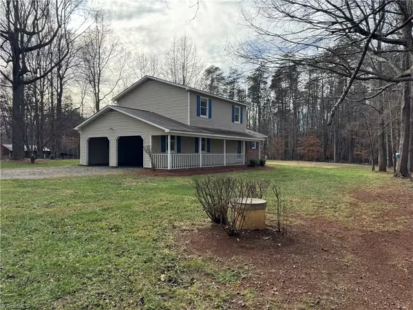 Pilot Mountain, NC 27041,656 Hills Presbyterian Church RD