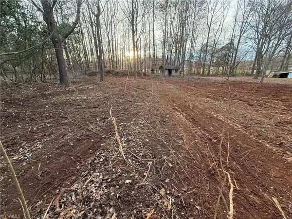 Advance, NC 27006,0 McDaniel RD