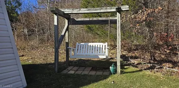 Pelham, NC 27311,318 Winesap DR