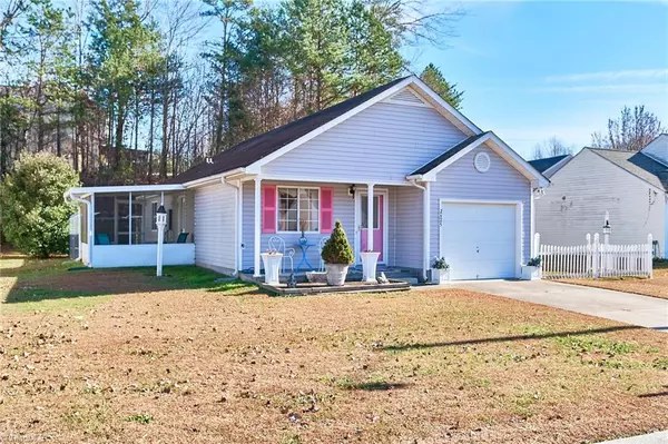 Winston-salem, NC 27103,2625 Stratford Lake RD