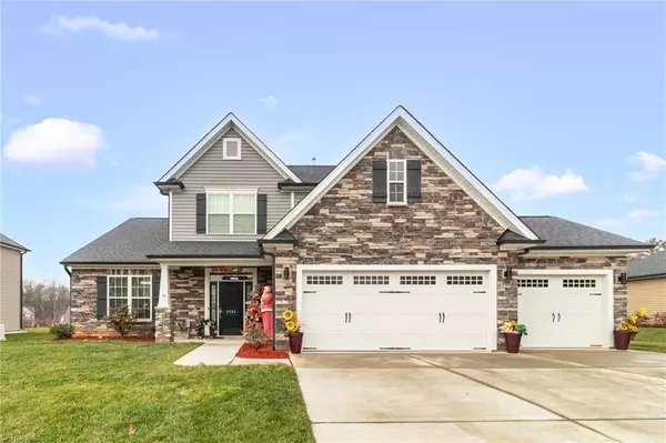 2484 Mossy Meadow TRL, Kernersville, NC 27284