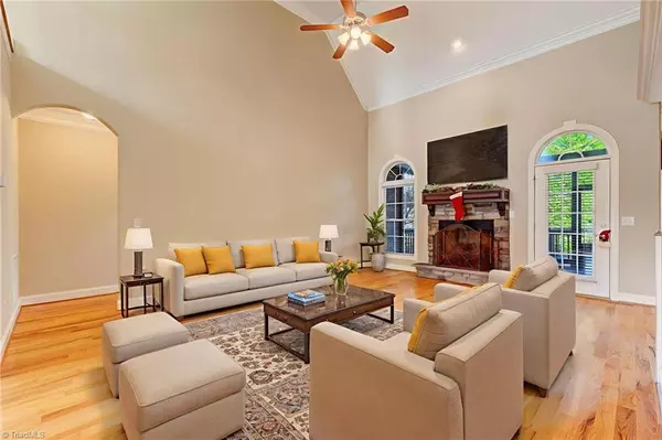 Winston-salem, NC 27107,1330 Meadowlands DR