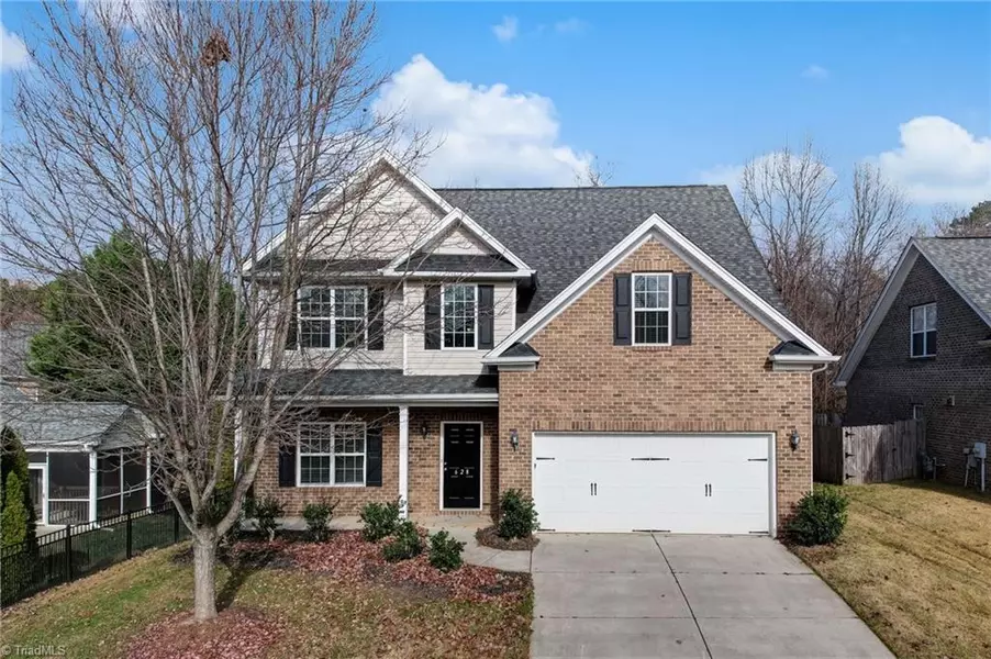 628 Woodlake Park DR, Kernersville, NC 27284